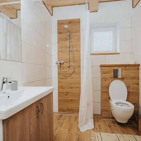 Gazdov Dvor * Alsókubin